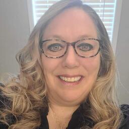 Lisa-Marie Pinkes | Velvet Jobs