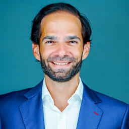 LUIS M. ECHEVERRI