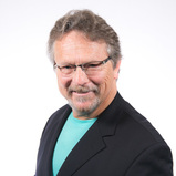 tom kereszti